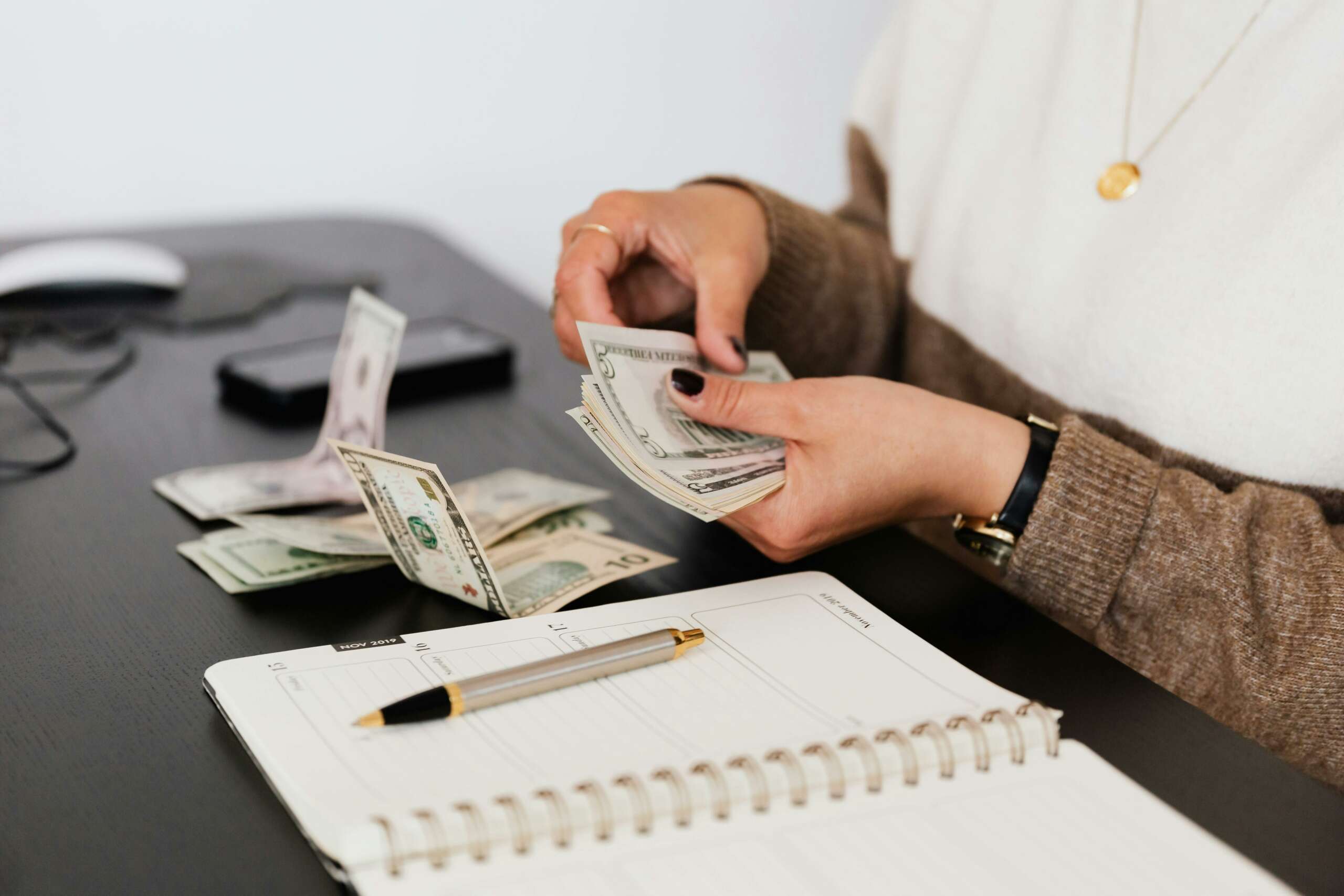 5 Helpful Tips for Mindful Money Management
